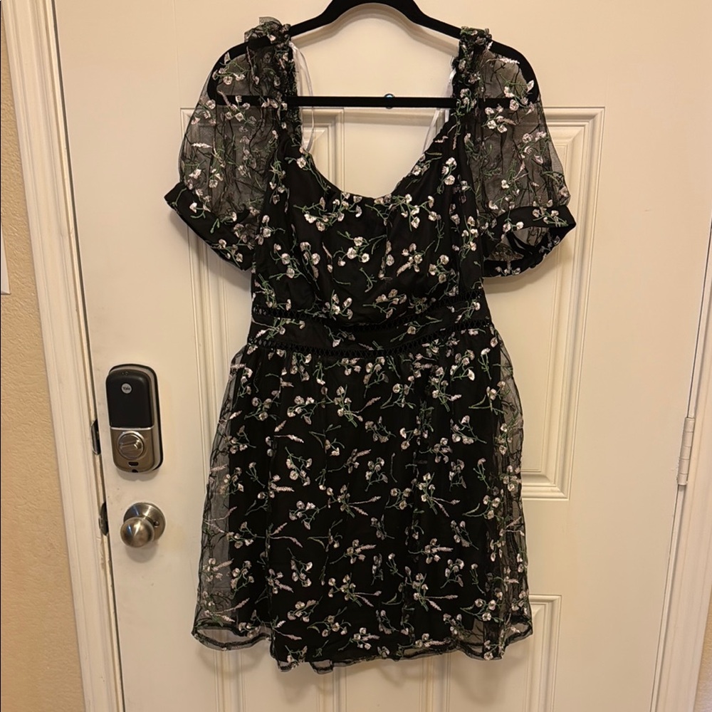 Lulu's Black and White Puff Sleeve Radiant Love 1xl Mini Dress